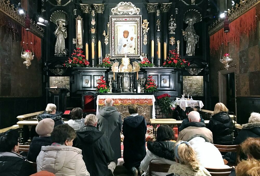 Ogólnopolskie nocne czuwanie Wspólnot | Jasna Góra 1 na 2 lutego 2024