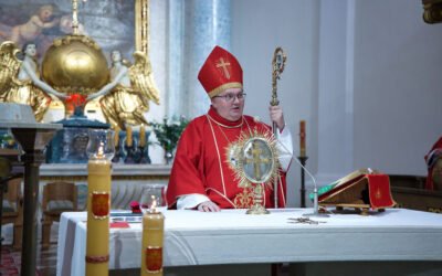 Modlitwa za Kościół i Ojczyznę – Święty Krzyż 2025 [Galeria zdjęć]